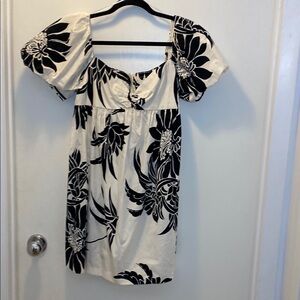 Zara Monochrome Floral Puff Sleeve Dress